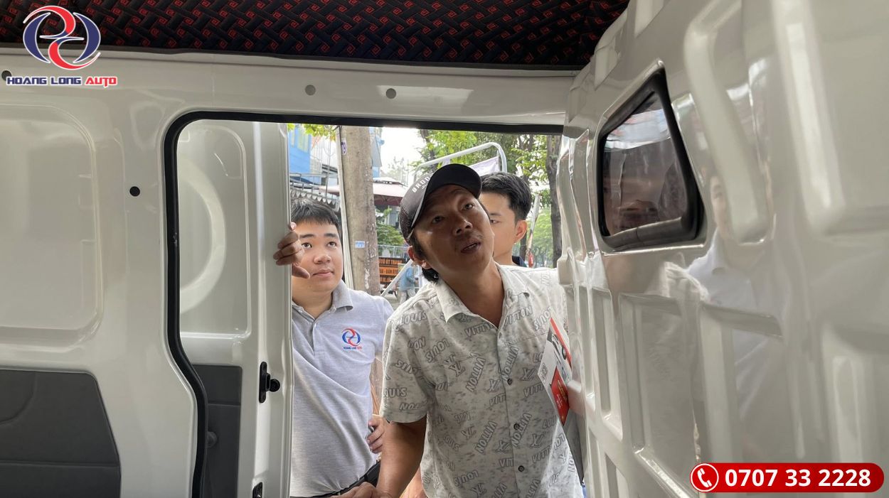 Hoạt Động Tư Vấn Và Hỗ Trợ Khách Hàng